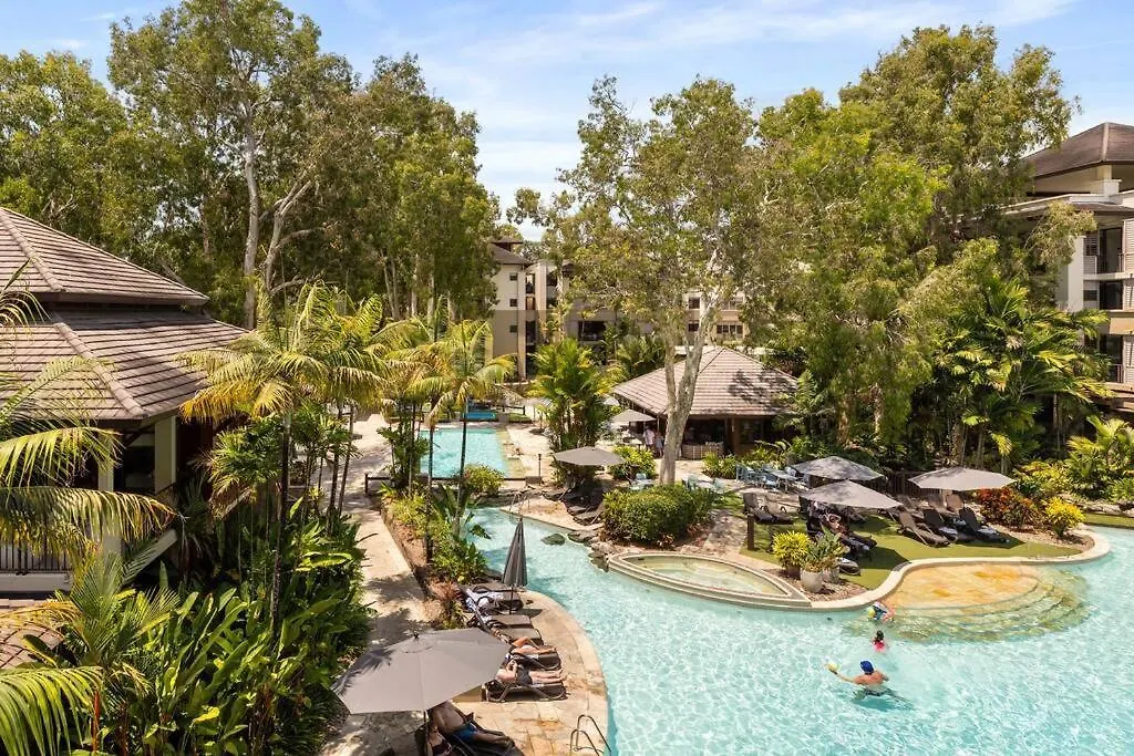 Bellflower At Temple - Family Beachside Paradise Palm Cove Australia